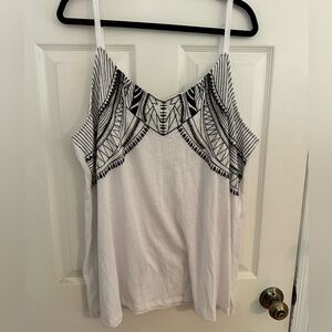 TORRID | SZ. 3| tank with unique embroidery